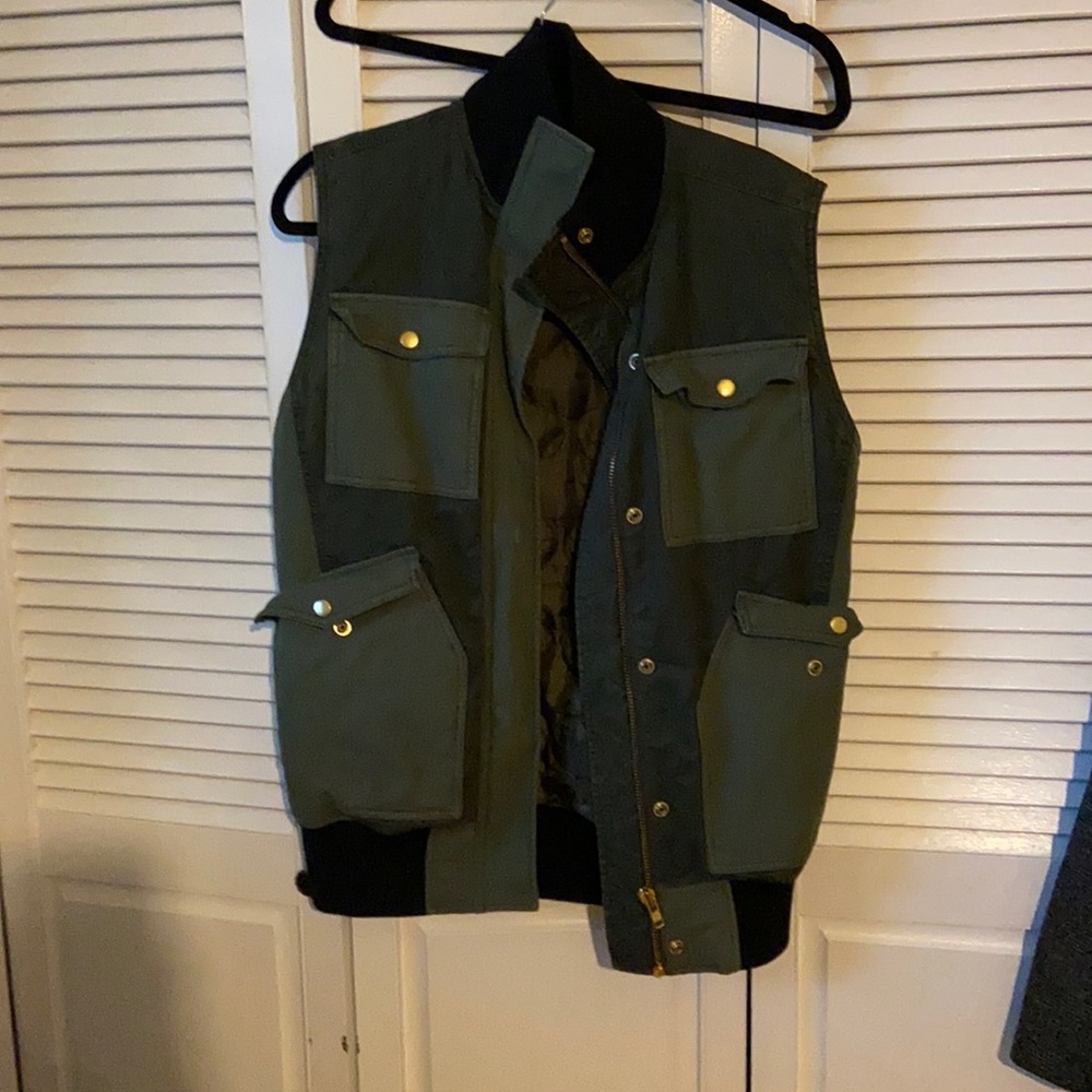 Puffer vest